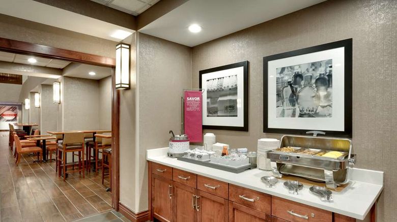 <b>Hampton Inn & Suites Pocatello Restaurant</b>. Images powered by <a href="https://iceportal.shijigroup.com/" title="IcePortal" target="_blank">IcePortal</a>.