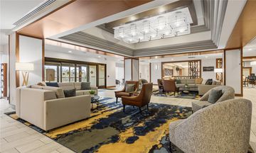 DoubleTree Pittsburgh Green Tree