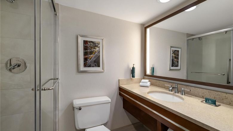 <b>DoubleTree Pittsburgh Green Tree Room</b>. Images powered by <a href="https://iceportal.shijigroup.com/" title="IcePortal" target="_blank">IcePortal</a>.
