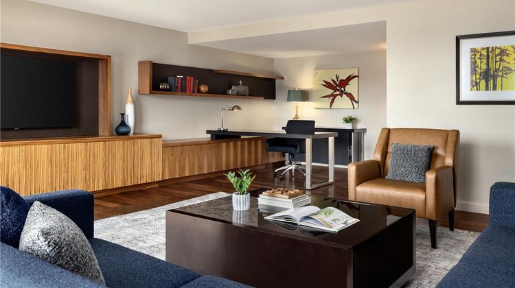 DoubleTree Pittsburgh Green Tree Room