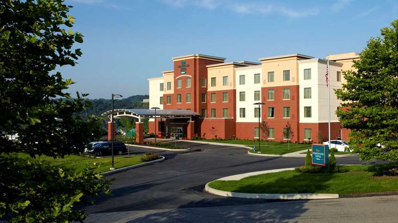 <b>Homewood Suites Pittsburgh Airport Exterior</b>. Images powered by <a href="https://iceportal.shijigroup.com/" title="IcePortal" target="_blank">IcePortal</a>.