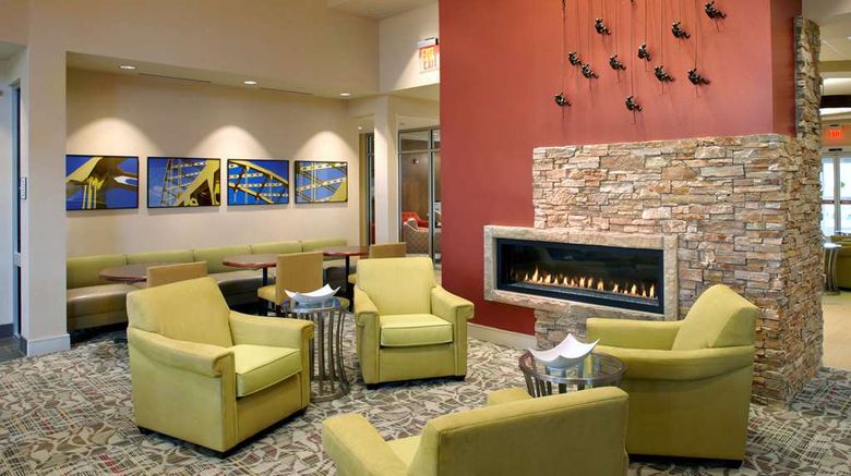 <b>Homewood Suites Pittsburgh Airport Lobby</b>. Images powered by <a href="https://iceportal.shijigroup.com/" title="IcePortal" target="_blank">IcePortal</a>.