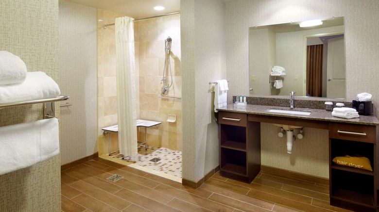 <b>Homewood Suites Pittsburgh Airport Room</b>. Images powered by <a href="https://iceportal.shijigroup.com/" title="IcePortal" target="_blank">IcePortal</a>.