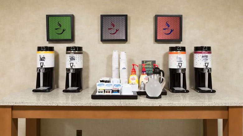<b>Hampton Inn Pittsburgh/West Mifflin Restaurant</b>. Images powered by <a href="https://iceportal.shijigroup.com/" title="IcePortal" target="_blank">IcePortal</a>.