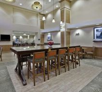 Hampton Inn & Suites Plattsburgh Lobby