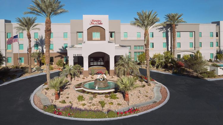 Hampton Inn & Suites Palm Desert Exterior