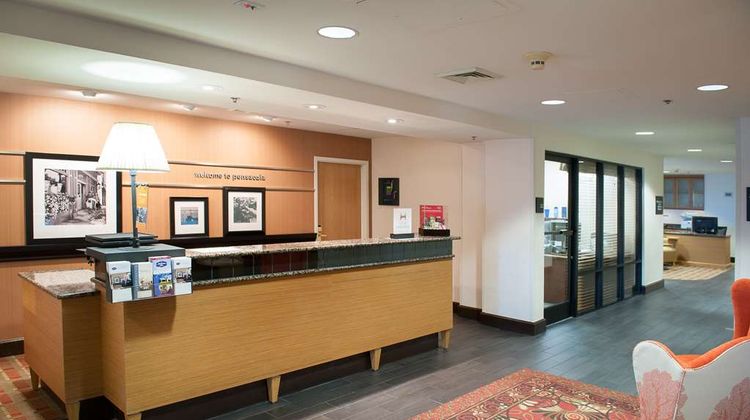 Hampton Inn Pensacola Airport Lobby