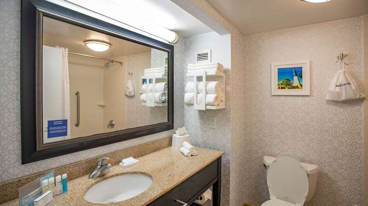 Hampton Inn Pensacola Airport Room