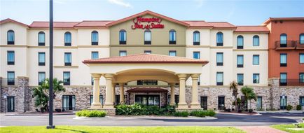 Hampton Inn & Suites I-10 Pine Forest Rd Exterior
