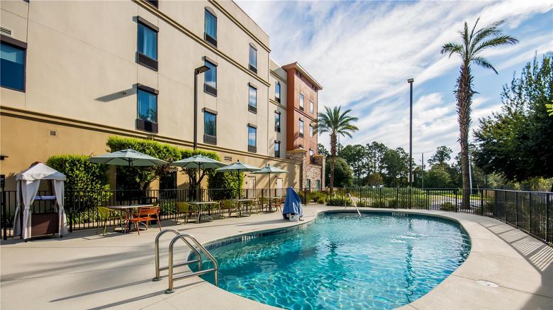 <b>Hampton Inn & Suites I-10 Pine Forest Rd Pool</b>. Images powered by <a href="https://iceportal.shijigroup.com/" title="IcePortal" target="_blank">IcePortal</a>.
