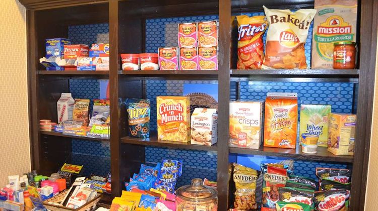 Hampton Inn and Suites Denison Restaurant