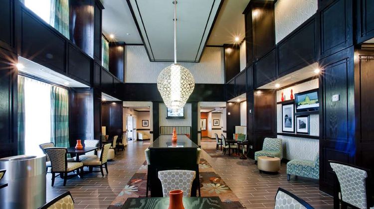 Hampton Inn and Suites Denison Lobby