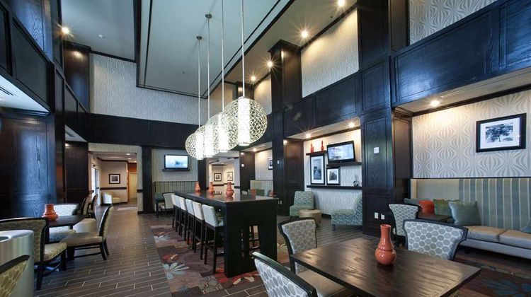 Hampton Inn and Suites Denison Lobby