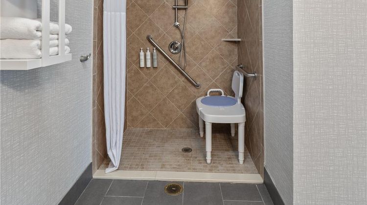 Hampton Inn and Suites Denison Room
