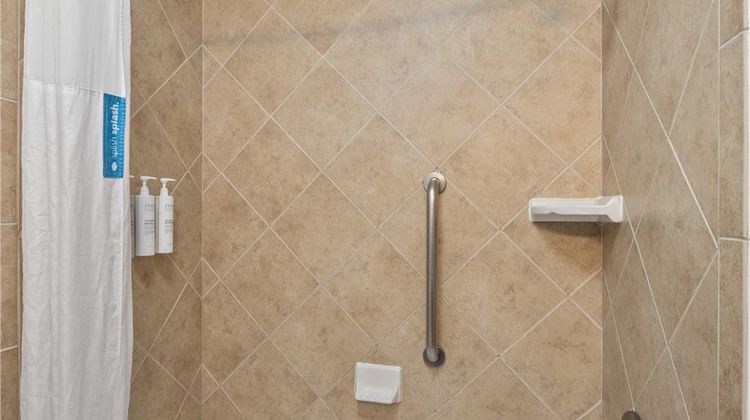 Hampton Inn and Suites Denison Room