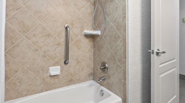 Hampton Inn and Suites Denison Room