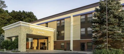 Hampton Inn Portage Exterior