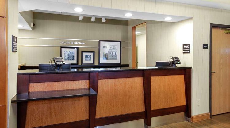 Hampton Inn Portage Lobby