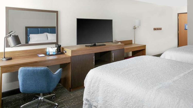 Hampton Inn Portage Room