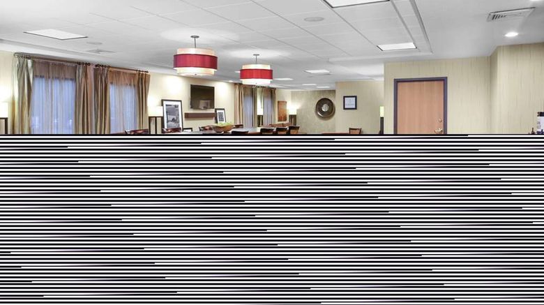 <b>Hampton Inn Portage Restaurant</b>. Images powered by <a href="https://iceportal.shijigroup.com/" title="IcePortal" target="_blank">IcePortal</a>.