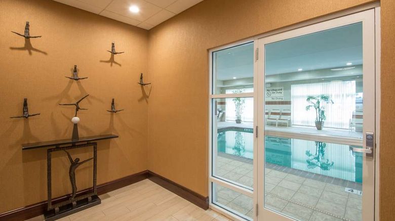 <b>Hampton Inn Kingston Pool</b>. Images powered by <a href="https://iceportal.shijigroup.com/" title="IcePortal" target="_blank">IcePortal</a>.
