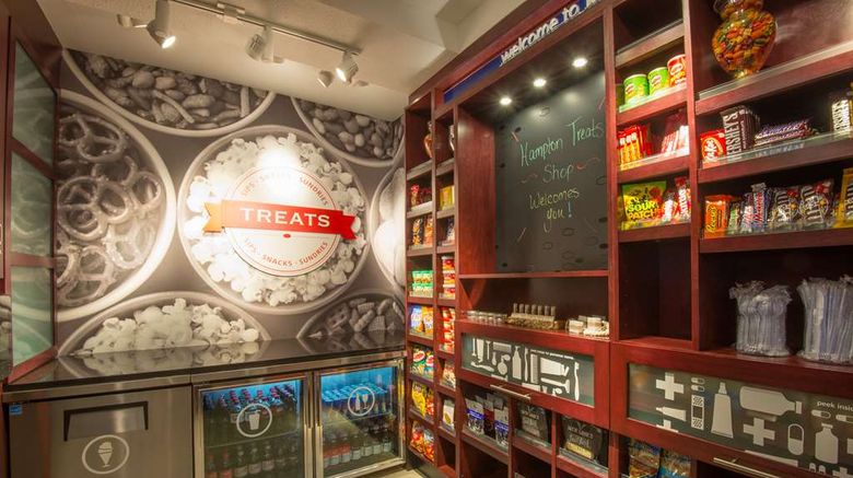 <b>Hampton Inn Kingston Restaurant</b>. Images powered by <a href="https://iceportal.shijigroup.com/" title="IcePortal" target="_blank">IcePortal</a>.