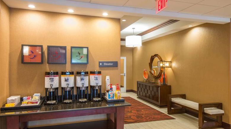<b>Hampton Inn Kingston Restaurant</b>. Images powered by <a href="https://iceportal.shijigroup.com/" title="IcePortal" target="_blank">IcePortal</a>.