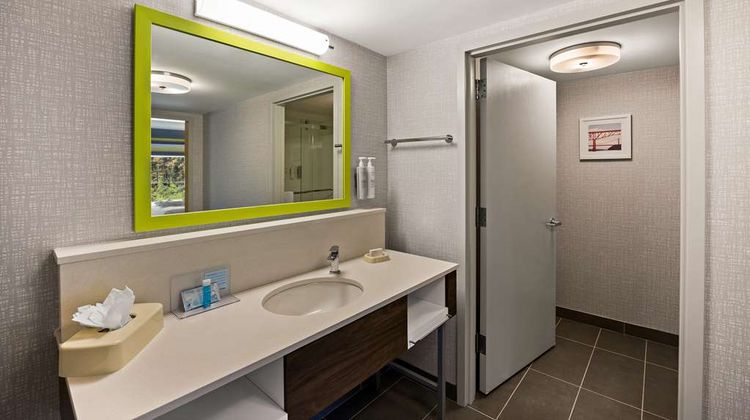 Hampton Inn & Suites Poughkeepsie Room