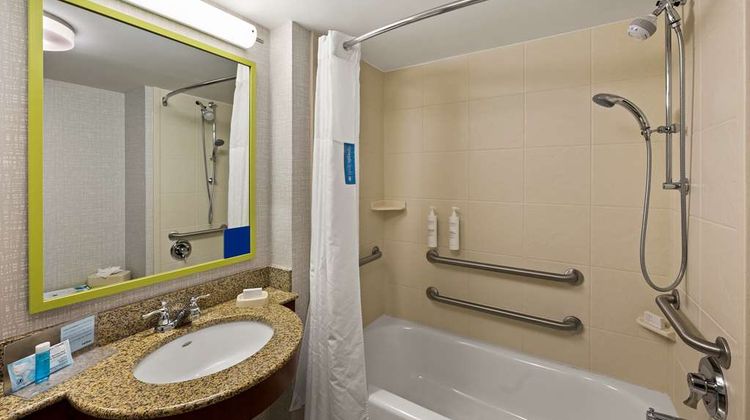Hampton Inn & Suites Poughkeepsie Room
