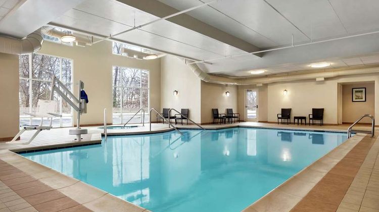 Hampton Inn & Suites Poughkeepsie Pool