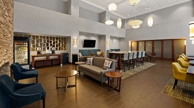 Hampton Inn & Suites Poughkeepsie Restaurant