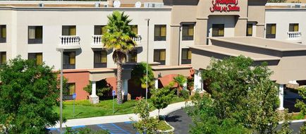 Hampton Inn & Suites Paso Robles Exterior