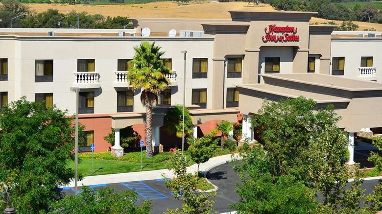 <b>Hampton Inn & Suites Paso Robles Exterior</b>. Images powered by <a href="https://iceportal.shijigroup.com/" title="IcePortal" target="_blank">IcePortal</a>.