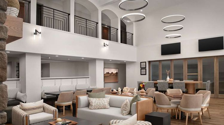 Hampton Inn & Suites Paso Robles Lobby