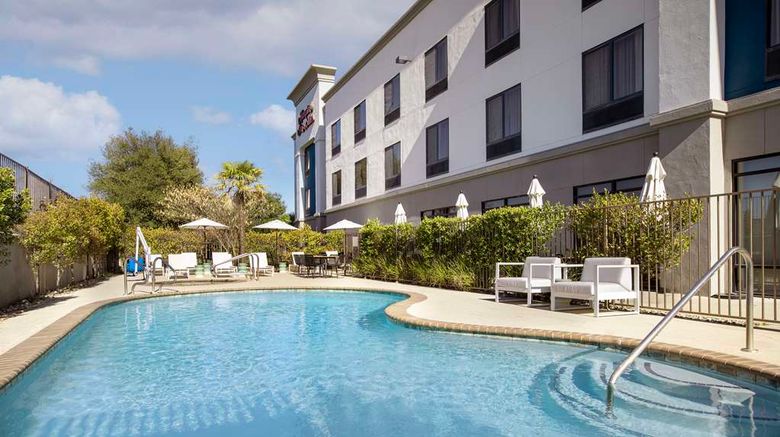 <b>Hampton Inn & Suites Paso Robles Pool</b>. Images powered by <a href="https://iceportal.shijigroup.com/" title="IcePortal" target="_blank">IcePortal</a>.