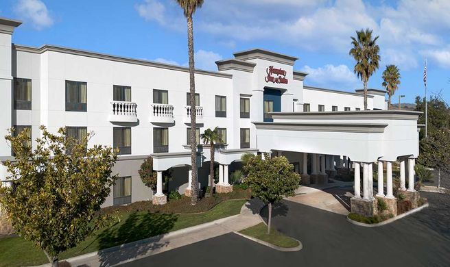 Hampton Inn & Suites Paso Robles Exterior