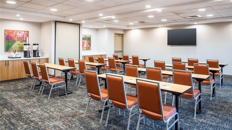 <b>Hampton Inn & Suites Prescott Valley Meeting</b>. Images powered by <a href="https://iceportal.shijigroup.com/" title="IcePortal" target="_blank">IcePortal</a>.