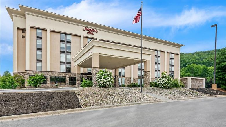 <b>Hampton Inn Princeton Exterior</b>. Images powered by <a href="https://iceportal.shijigroup.com/" title="IcePortal" target="_blank">IcePortal</a>.
