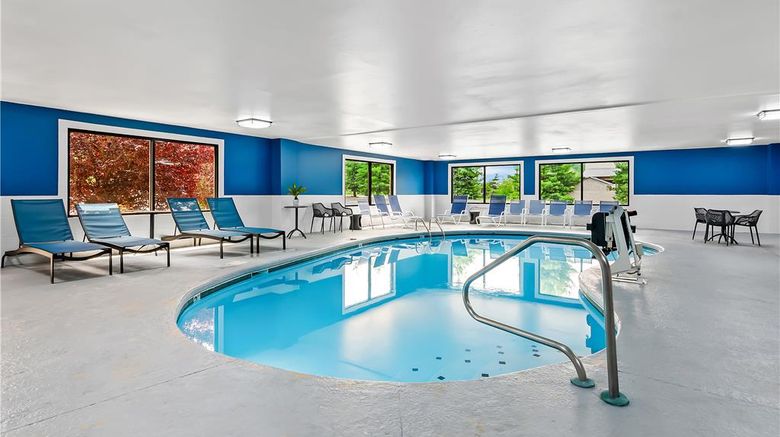 <b>Hampton Inn Princeton Pool</b>. Images powered by <a href="https://iceportal.shijigroup.com/" title="IcePortal" target="_blank">IcePortal</a>.
