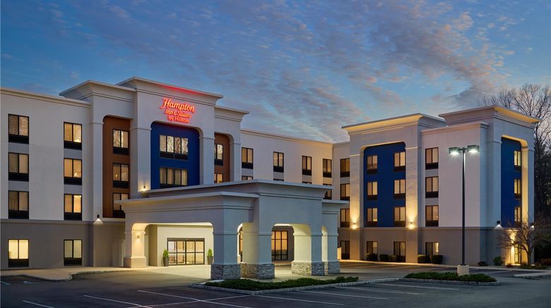 <b>Hampton Inn & Suites Parsippany/North Exterior</b>. Images powered by <a href="https://iceportal.shijigroup.com/" title="IcePortal" target="_blank">IcePortal</a>.