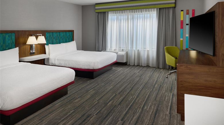 <b>Hampton Inn & Suites Parsippany/North Room</b>. Images powered by <a href="https://iceportal.shijigroup.com/" title="IcePortal" target="_blank">IcePortal</a>.