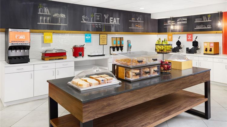 Hampton Inn & Suites Parsippany/North Restaurant