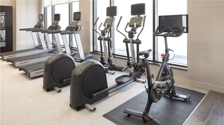 <b>Hampton Inn & Suites Portsmouth Downtown Health</b>. Images powered by <a href="https://iceportal.shijigroup.com/" title="IcePortal" target="_blank">IcePortal</a>.