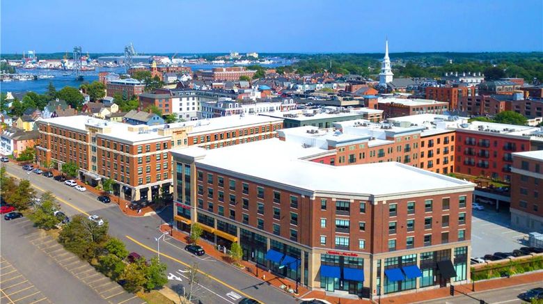 <b>Hampton Inn & Suites Portsmouth Downtown Exterior</b>. Images powered by <a href="https://iceportal.shijigroup.com/" title="IcePortal" target="_blank">IcePortal</a>.