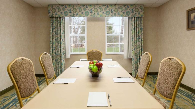 <b>Hampton Inn Dover Meeting</b>. Images powered by <a href="https://iceportal.shijigroup.com/" title="IcePortal" target="_blank">IcePortal</a>.