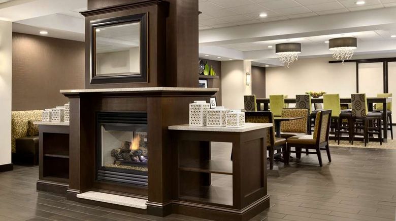 <b>Hampton Inn Dover Lobby</b>. Images powered by <a href="https://iceportal.shijigroup.com/" title="IcePortal" target="_blank">IcePortal</a>.