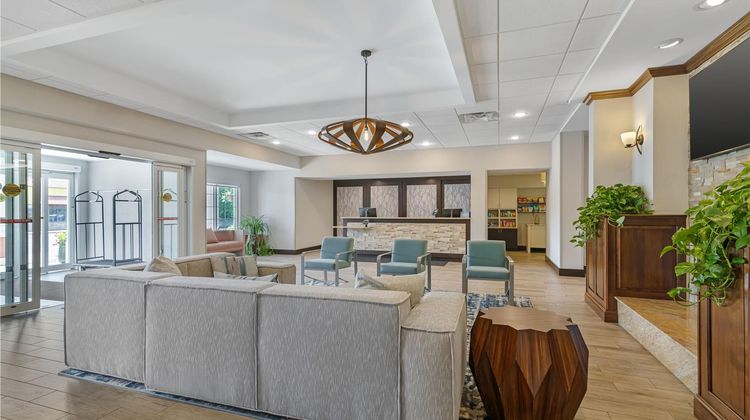 Homewood Suites Dover Lobby