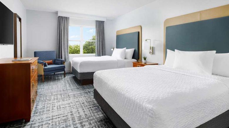 <b>Homewood Suites by Hilton - Portsmouth Room</b>. Images powered by <a href="https://iceportal.shijigroup.com/" title="IcePortal" target="_blank">IcePortal</a>.