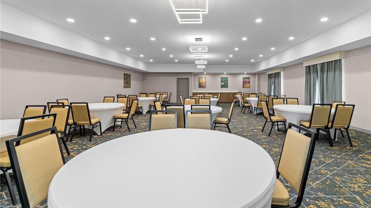 Hampton Inn & Suites Palestine Meeting