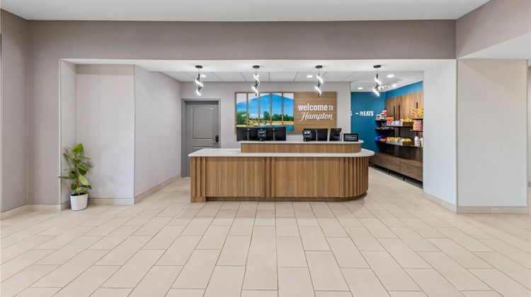 Hampton Inn & Suites Palestine Lobby